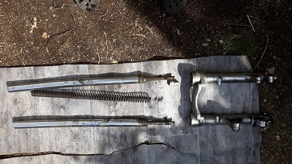 fourche de E 650 ,un grand ressort